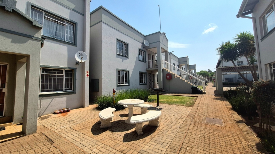 2 Bedroom Property for Sale in Die Bult North West